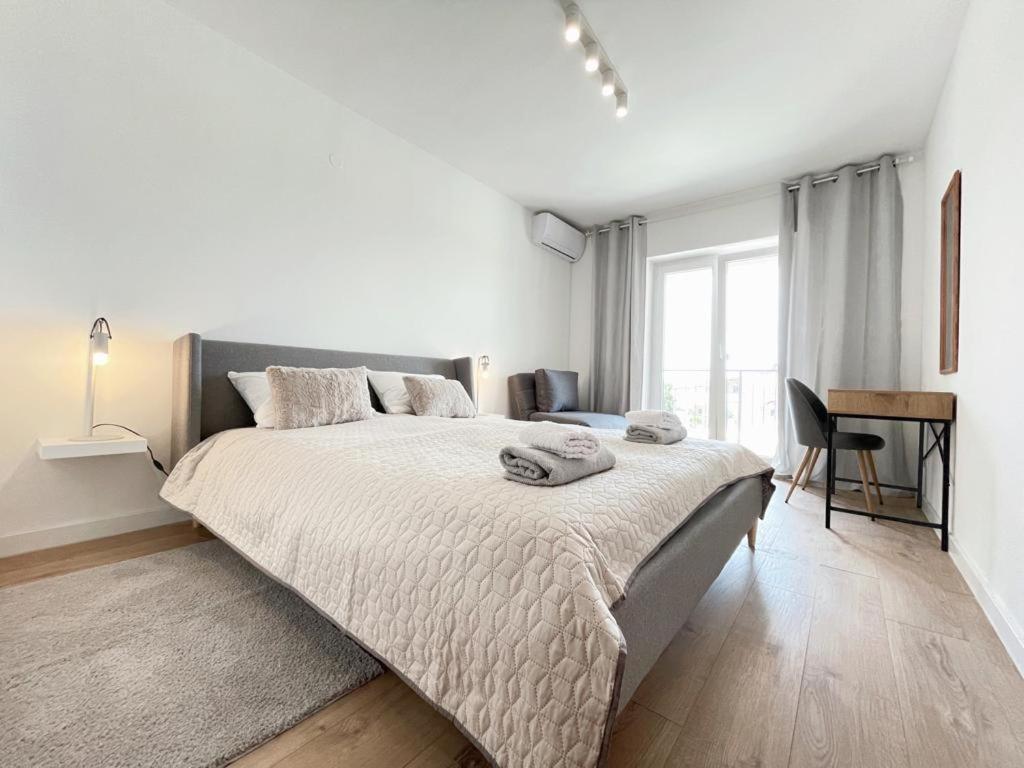 Caramel Comforts With Sea View In Stinjan Only 300 Meters From The Beach Pula Eksteriør billede