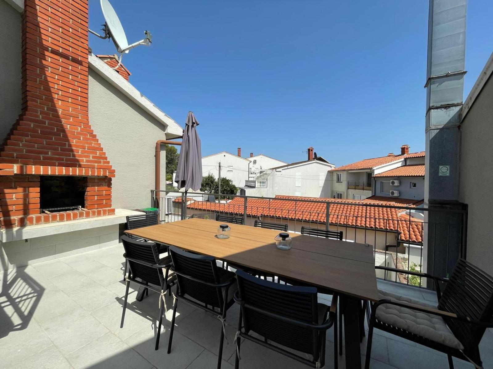 Caramel Comforts With Sea View In Stinjan Only 300 Meters From The Beach Pula Eksteriør billede