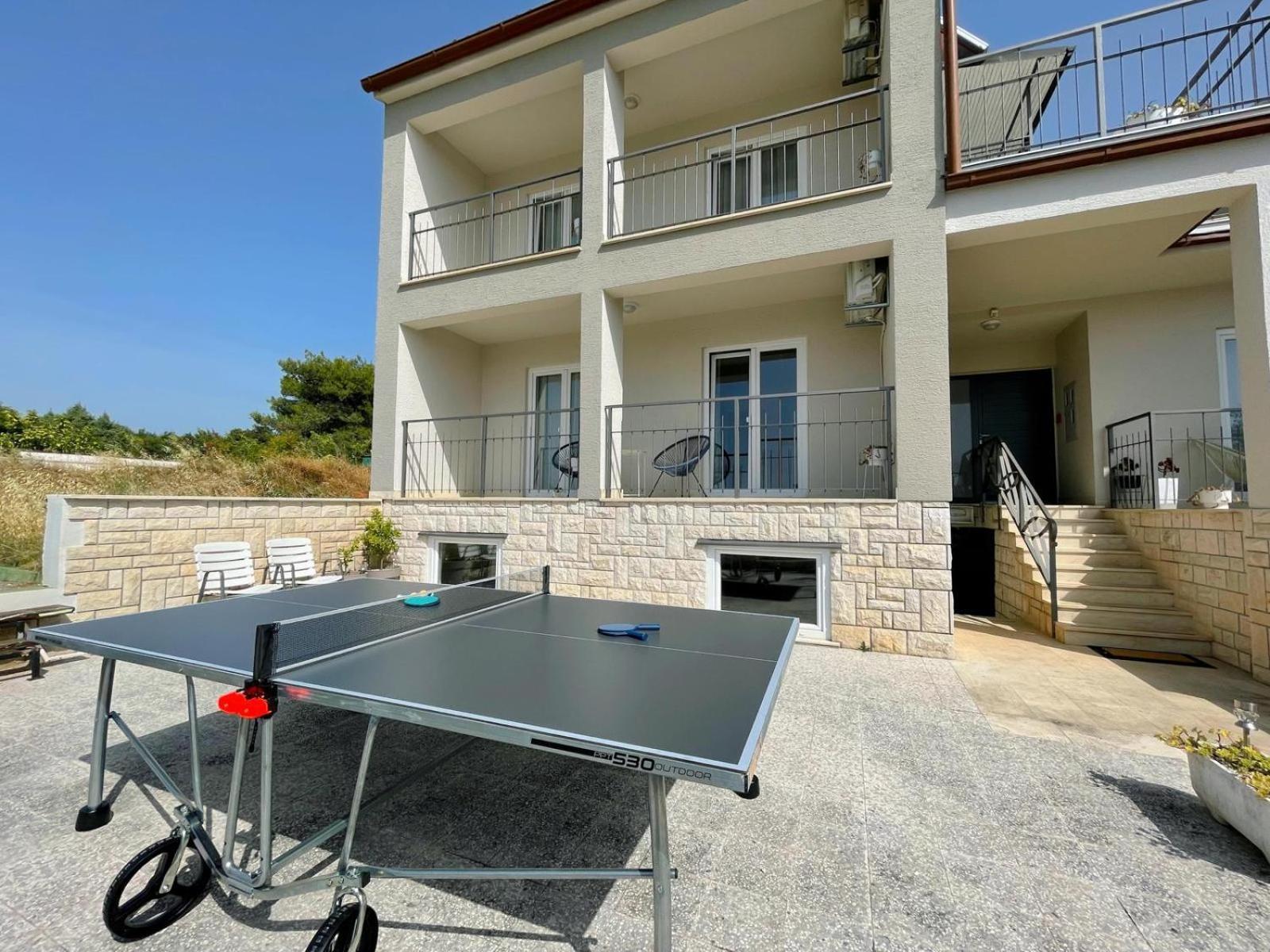 Caramel Comforts With Sea View In Stinjan Only 300 Meters From The Beach Pula Eksteriør billede