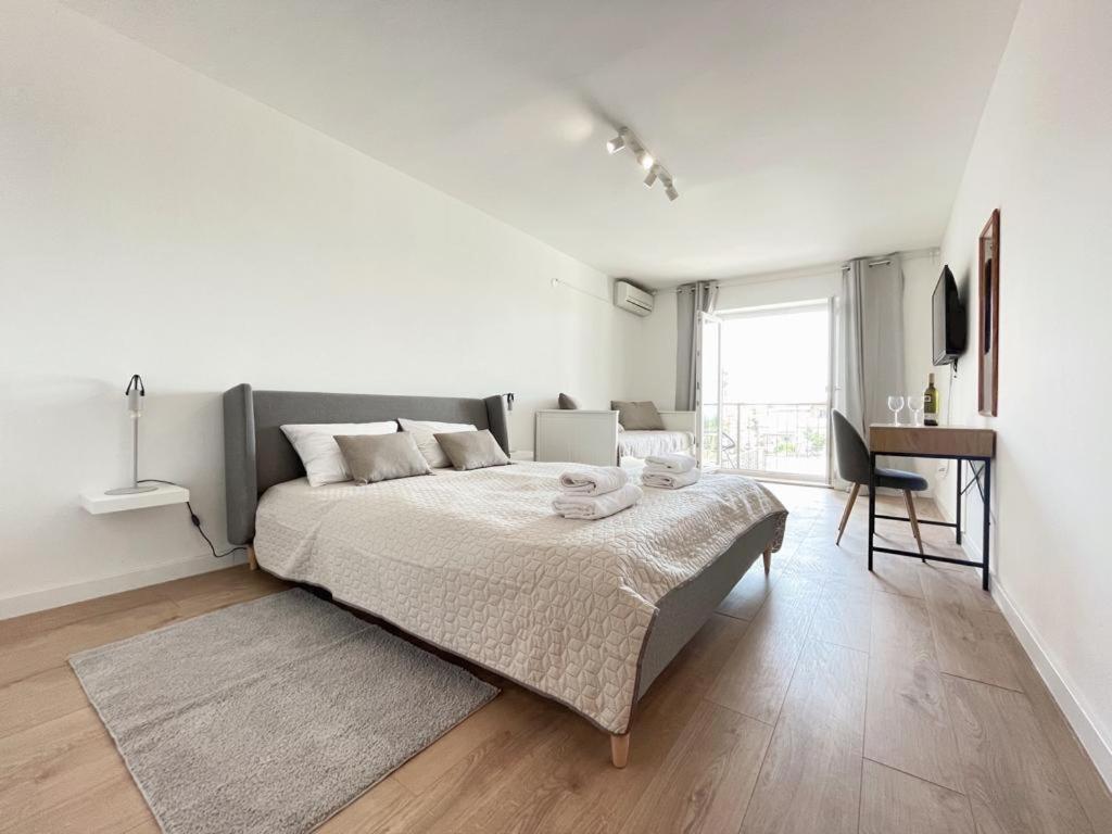 Caramel Comforts With Sea View In Stinjan Only 300 Meters From The Beach Pula Eksteriør billede