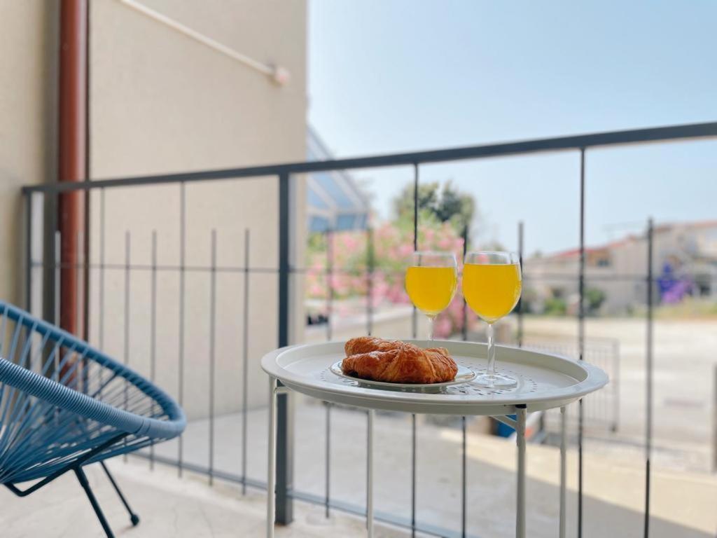 Caramel Comforts With Sea View In Stinjan Only 300 Meters From The Beach Pula Eksteriør billede