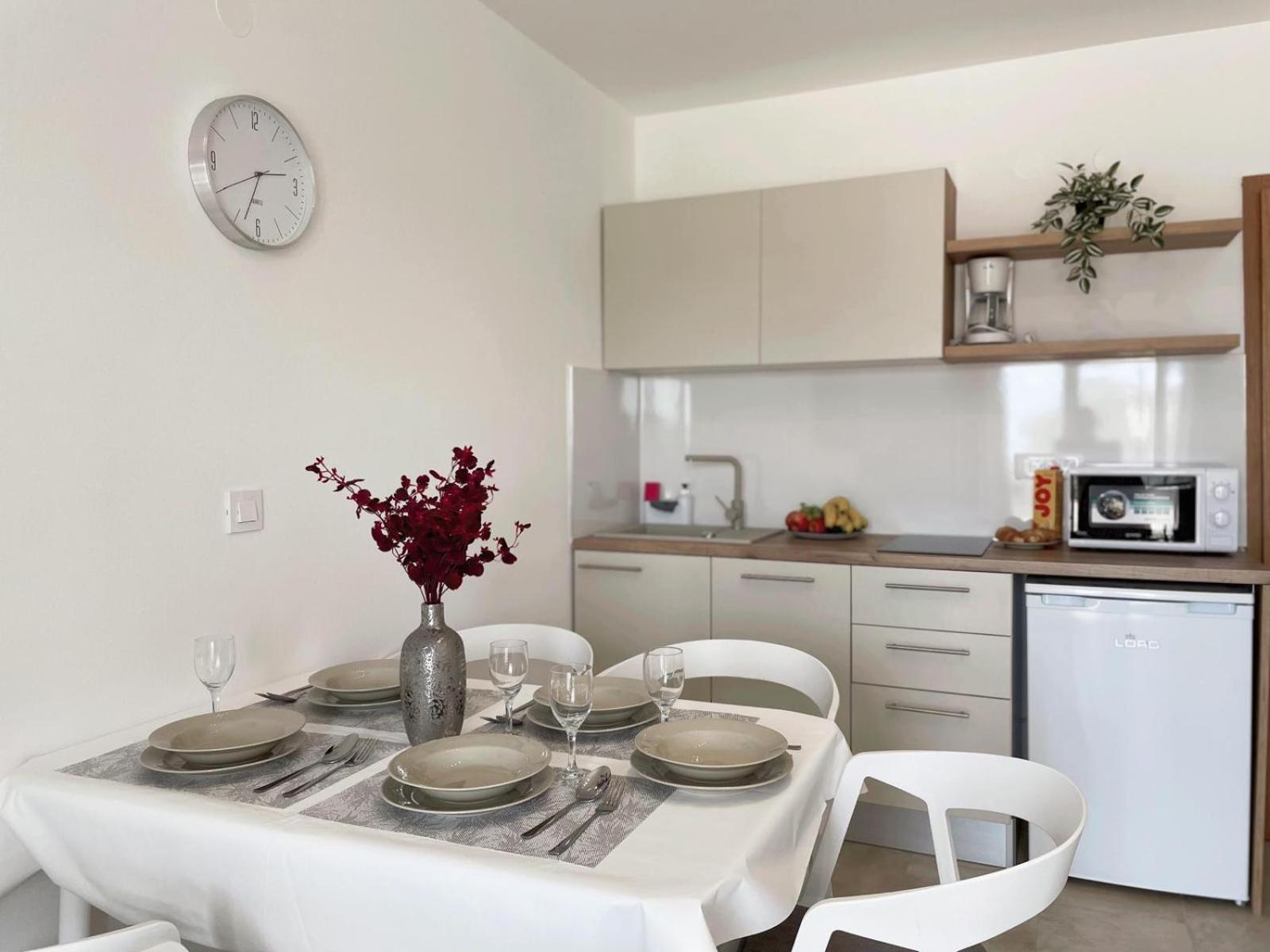 Caramel Comforts With Sea View In Stinjan Only 300 Meters From The Beach Pula Eksteriør billede